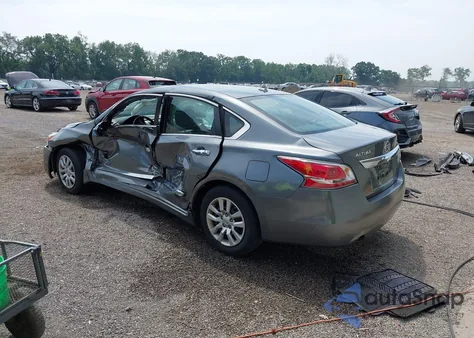 2015 Nissan Altima 2.5 S z USA, uszkodzony, nr VIN 1N4AL3AP1FN346147